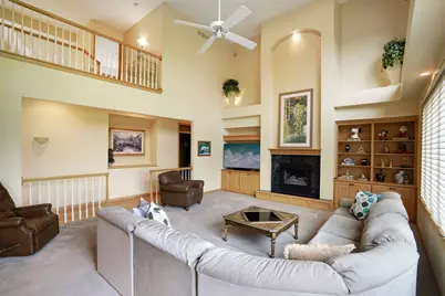 10215 Bluff Road, Eden Prairie, MN 55347 - Photo 4