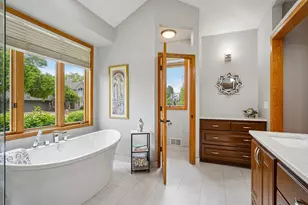 10215 Bluff Rd, Eden Prairie, MN 55347 - Photo 44