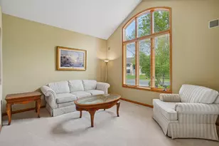 10215 Bluff Rd, Eden Prairie, MN 55347 - Photo 20