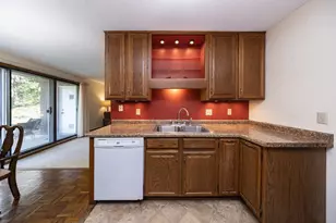 723 Larpenteur Ave E, Maplewood, MN 55117 - Photo 8