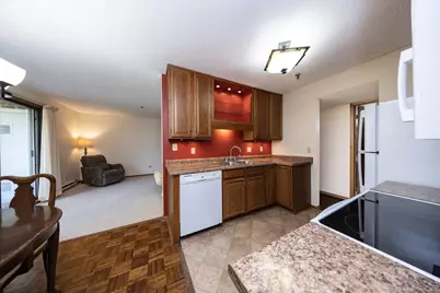 723 Larpenteur Avenue E #723A, Maplewood, MN 55117 - Photo 8