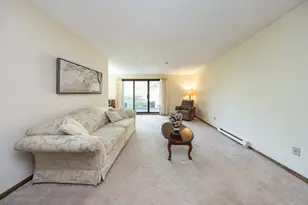 723 Larpenteur Ave E, Maplewood, MN 55117 - Photo 4