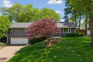 5521 Mirror Lakes Dr, Edina, MN 55436 - Photo 1