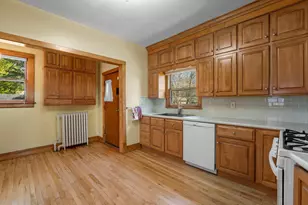 1699 Ashland Ave, Saint Paul, MN 55104 - Photo 16