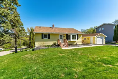326 W Gustavus Avenue, Fergus Falls, MN 56537 - Photo 1