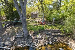 527 Marian St, Waterville, MN 56096 - Photo 18