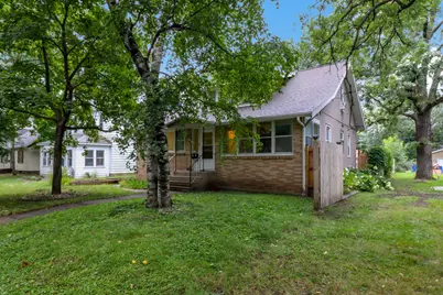 221 3rd Avenue NE, Saint Cloud, MN 56304 - Photo 2