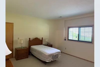 4162 N Black Oaks Ln N, Plymouth, MN 55446 - Photo 24