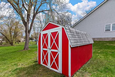 931 Perry Avenue N, Browerville, MN 56438 - Photo 10