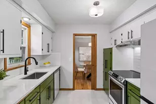 6216 Chowen Ave S, Edina, MN 55410 - Photo 8