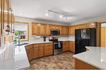 4514 Impatiens Avenue N, Brooklyn Park, MN 55443 - Photo 14