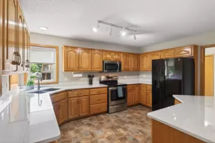 4514 Impatiens Ave N, Brooklyn Park, MN 55443 - Photo 14