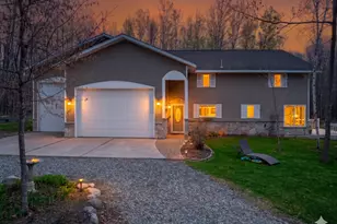 21564 Sugarbush Ln, Cohasset, MN 55721 - Photo 1