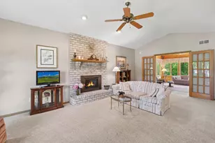 10190 170th St W, Lakeville, MN 55044 - Photo 2