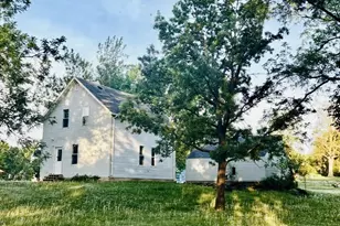458 4th St N, Brownton, MN 55312 - Photo 2