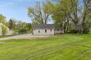 16217 Gleason Lake Rd, Wayzata, MN 55391 - Photo 4