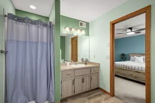 9420 Fallgold Parkway N, Brooklyn Park, MN 55443 - Photo 24