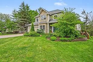 1452 Golf View Dr, River Falls, WI 54022 - Photo 1