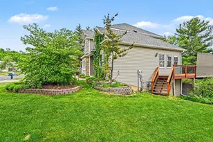 1452 Golf View Dr, River Falls, WI 54022 - Photo 34