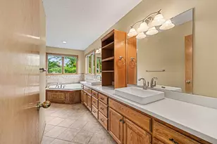 1452 Golf View Dr, River Falls, WI 54022 - Photo 18