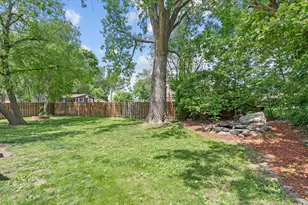 15034 Chestnut Dr, Burnsville, MN 55306 - Photo 40