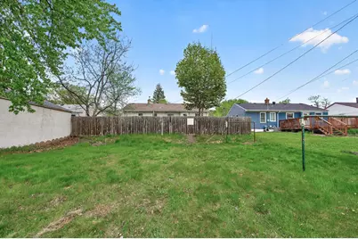 831 Howard Street N, Saint Paul, MN 55119 - Photo 16
