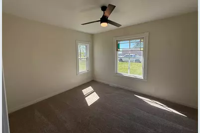 729 E Ripley Street, Litchfield, MN 55355 - Photo 18
