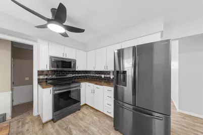 1507 Babbitt Court, Faribault, MN 55021 - Photo 4