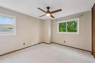 481 Desnoyer Ave, Saint Paul, MN 55104 - Photo 22