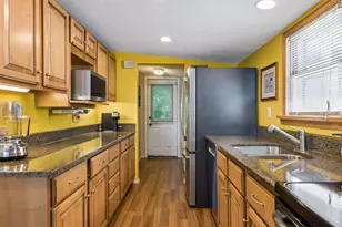 3335 Crystal Bay Rd, Wayzata, MN 55391 - Photo 20