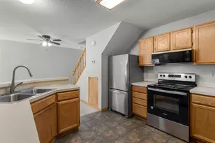 4026 Wilshire Cir, Shoreview, MN 55126 - Photo 8