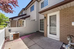 4026 Wilshire Cir, Shoreview, MN 55126 - Photo 20