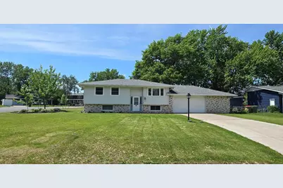 620 109th Lane NE, Blaine, MN 55434 - Photo 2