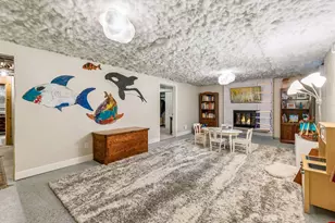 290 Ridgeview Dr E, Wayzata, MN 55391 - Photo 34