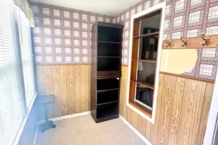 871 7th St, Dawson, MN 56232 - Photo 2