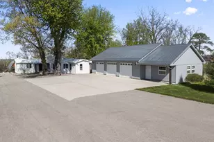 N2095 Twin Bluff Ln, Stockholm, WI 54769 - Photo 8