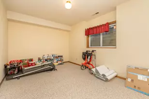 1209 Sunflower Circle S, Shakopee, MN 55379 - Photo 34