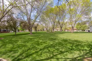 1209 Sunflower Circle S, Shakopee, MN 55379 - Photo 2