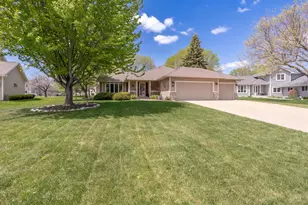 1209 Sunflower Circle S, Shakopee, MN 55379 - Photo 48