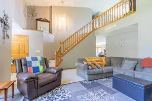 N1698 945th St, Eau Claire, WI 54701 - Photo 4