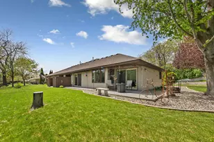 1235 Cherry St, Owatonna, MN 55060 - Photo 8