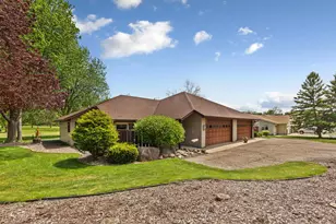 1235 Cherry St, Owatonna, MN 55060 - Photo 1