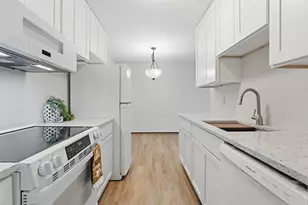 183 Little Canada Rd E, Little Canada, MN 55117 - Photo 6