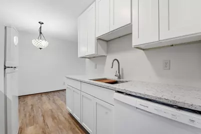 183 Little Canada Road E #305, Little Canada, MN 55117 - Photo 8