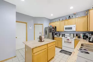 1884 Bluestem Ln, Shoreview, MN 55126 - Photo 14