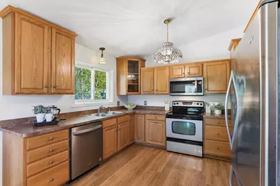 11724 67th Place N, Maple Grove, MN 55369 - Photo 10