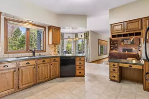 3915 Urbandale Ln N, Plymouth, MN 55446 - Photo 16