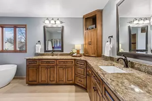 3915 Urbandale Ln N, Plymouth, MN 55446 - Photo 22