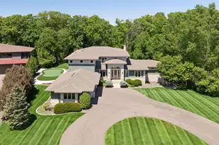 2063 Austrian Pine Ln, Minnetonka, MN 55305 - Photo 12