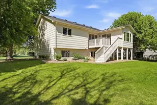 9803 Kirkwood Ln N, Maple Grove, MN 55369 - Photo 4